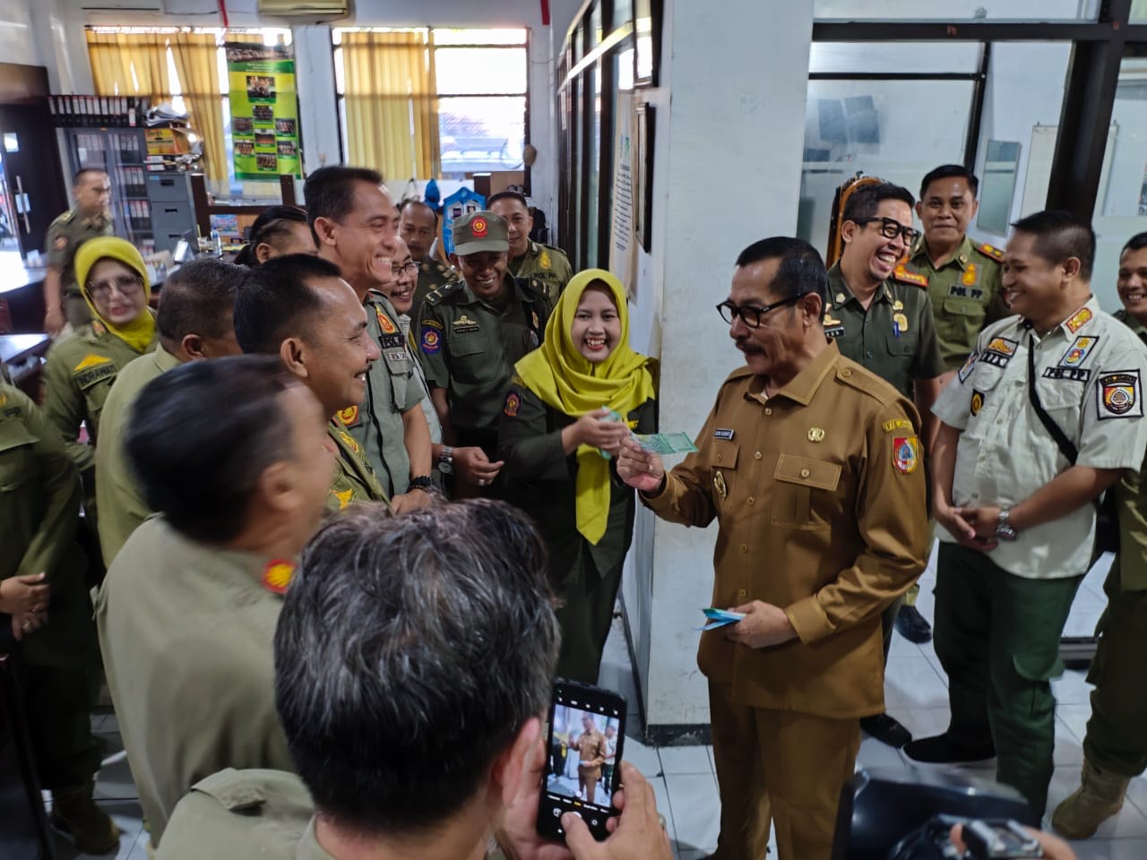 8bc325f2 acb8 489e 80b1 6ee5d269598e