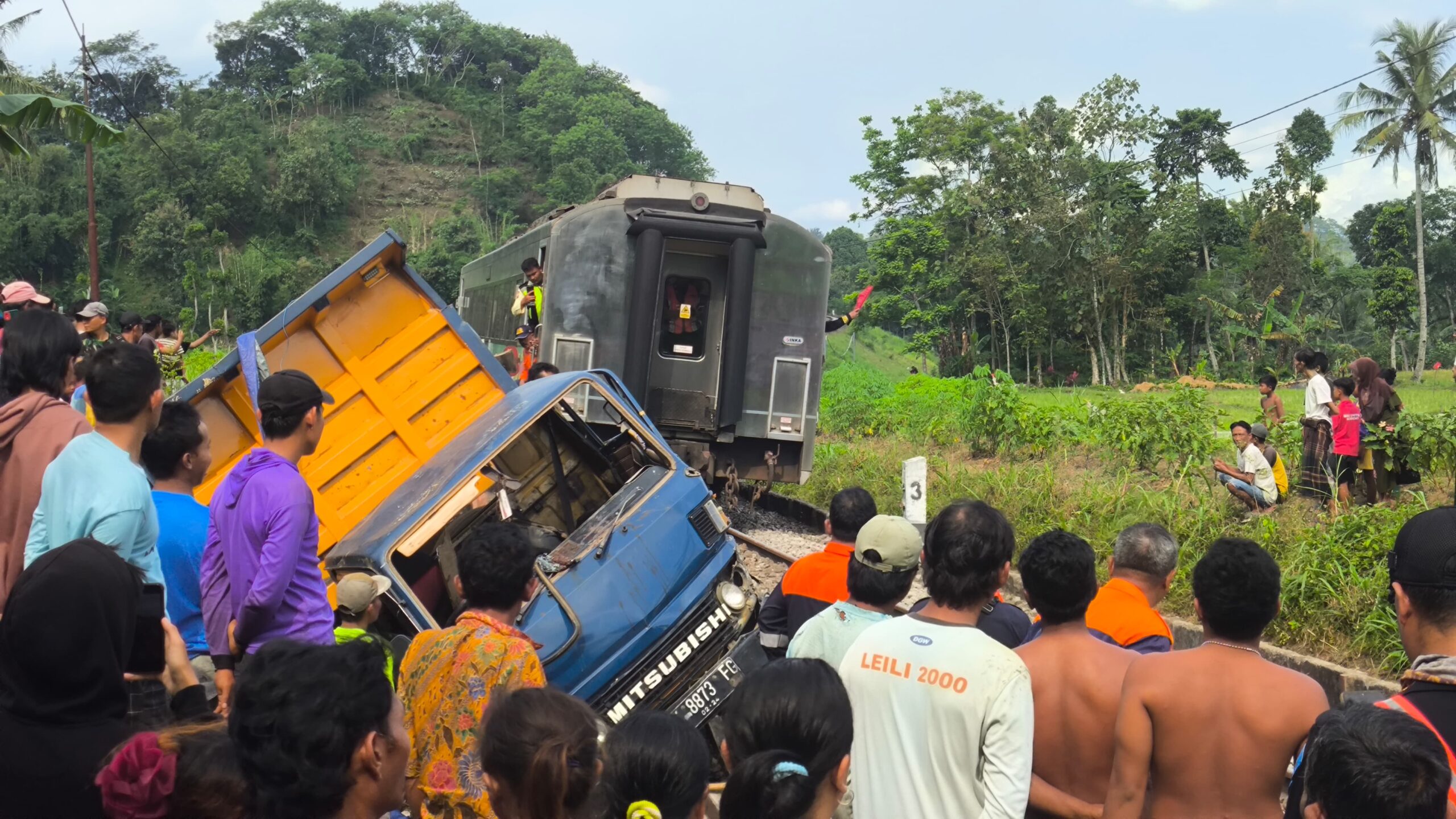 KAI Pertimbangkan Gugat Truk Tabrak KA Ijen Ekspres, Pemkab Jember Diharap Perhatikan ke Perlintasan Sebidang