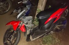 Pria di Jember Meregang Nyawa Kala Melintas di Perlintasan Kereta Api Tanpa Palang Pintu 2 Pria di Jember Meregang Nyawa Kala Melintas di Perlintasan Kereta Api Tanpa Palang Pintu